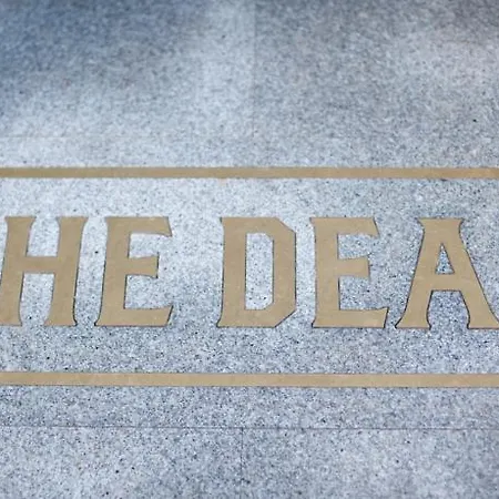 فندق The Dean Centre 4*