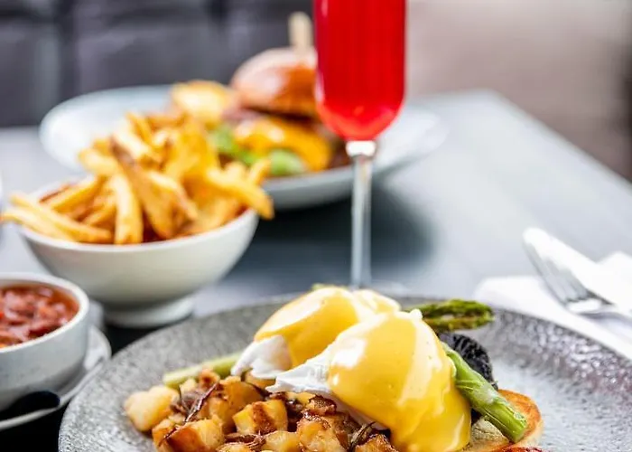 Отель The Dean 4*