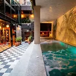 The Dean Hotell 4*