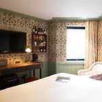 Hotell The Dean