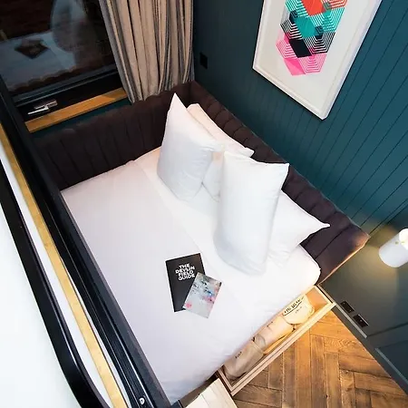 ذا دين فندق 4*