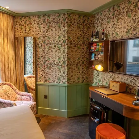 ذا دين 4* دبلن